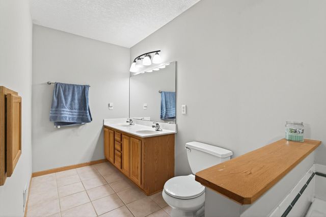 427 11th Avenue NE, Lonsdale, MN 55046