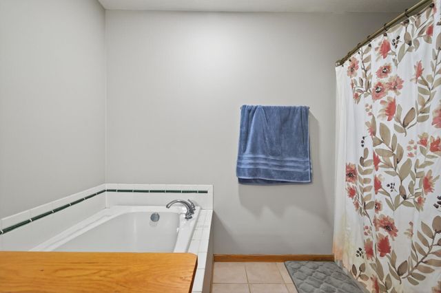 427 11th Avenue NE, Lonsdale, MN 55046