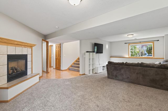 427 11th Avenue NE, Lonsdale, MN 55046