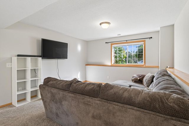 427 11th Avenue NE, Lonsdale, MN 55046