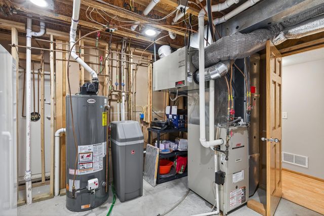 427 11th Avenue NE, Lonsdale, MN 55046