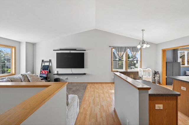 427 11th Avenue NE, Lonsdale, MN 55046