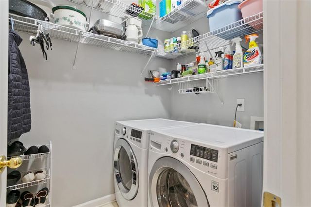 352 Woodbrook Crest, Canton, GA 30114