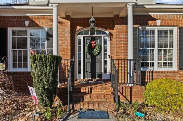 352 Woodbrook Crest, Canton, GA 30114