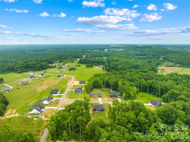 2003 Plain Field Drive, Bessemer City, NC 28016