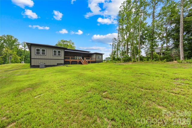 2003 Plain Field Drive, Bessemer City, NC 28016