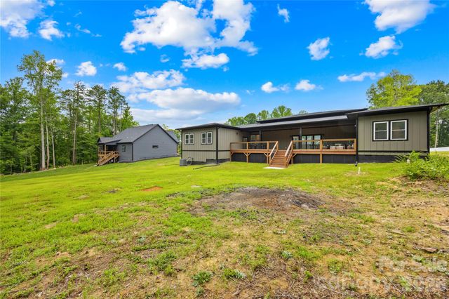 2003 Plain Field Drive, Bessemer City, NC 28016