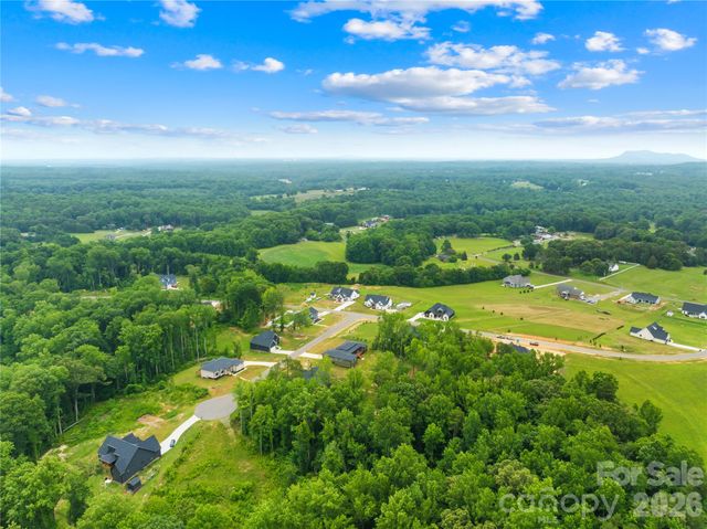 2003 Plain Field Drive, Bessemer City, NC 28016