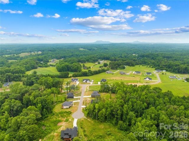 2003 Plain Field Drive, Bessemer City, NC 28016
