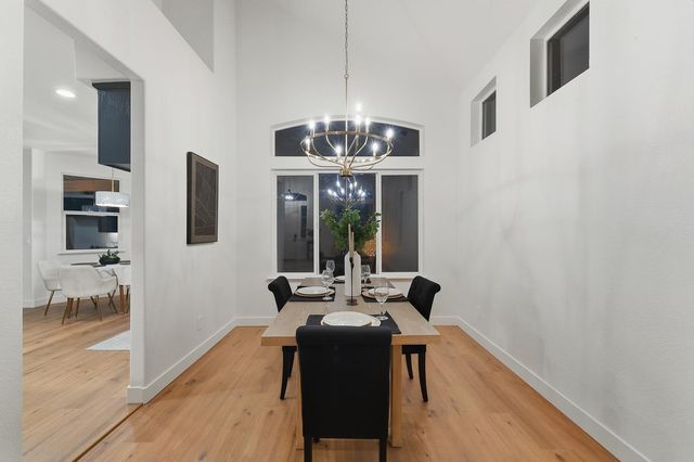 2079 Hyde Park Pl, Manteca, CA 95336