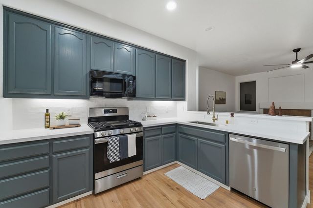 2079 Hyde Park Pl, Manteca, CA 95336