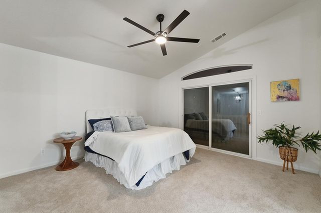 2079 Hyde Park Pl, Manteca, CA 95336