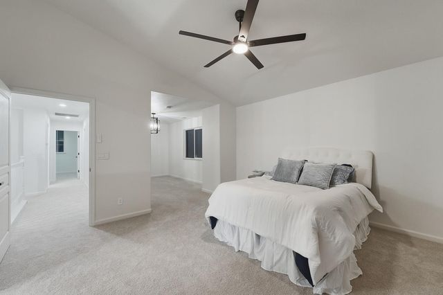 2079 Hyde Park Pl, Manteca, CA 95336