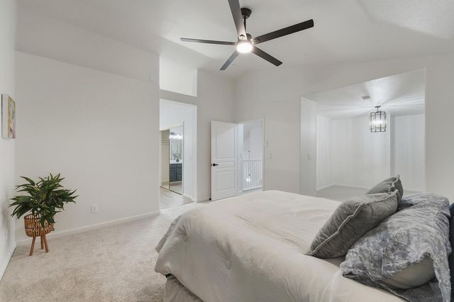 2079 Hyde Park Pl, Manteca, CA 95336