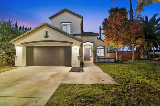 2079 Hyde Park Pl, Manteca, CA 95336