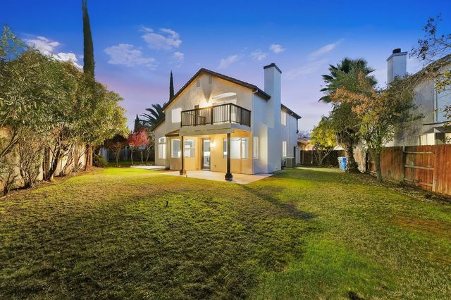 2079 Hyde Park Pl, Manteca, CA 95336