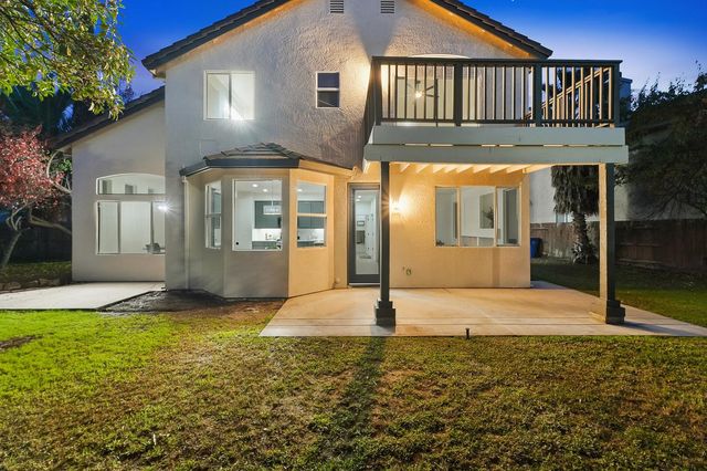 2079 Hyde Park Pl, Manteca, CA 95336