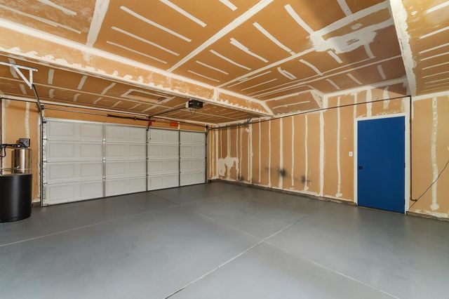 2079 Hyde Park Pl, Manteca, CA 95336