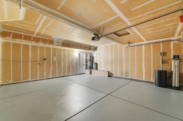 2079 Hyde Park Pl, Manteca, CA 95336