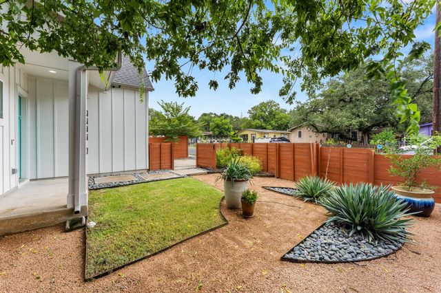3606 Villa CT 2, Austin, TX 78704