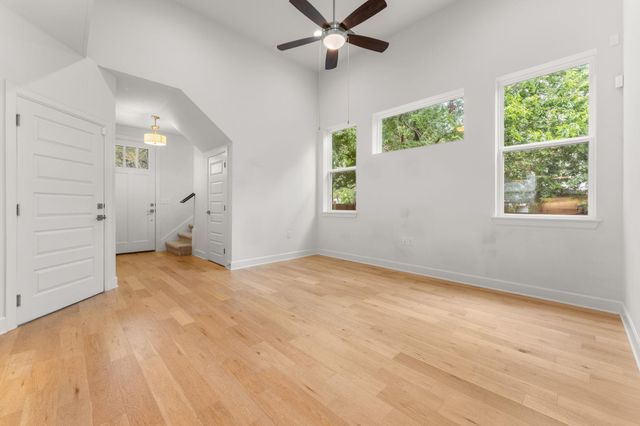 3606 Villa CT 2, Austin, TX 78704