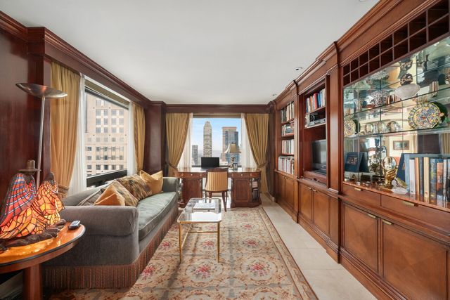 721 5TH Avenue 57AB, New York City, NY 10022