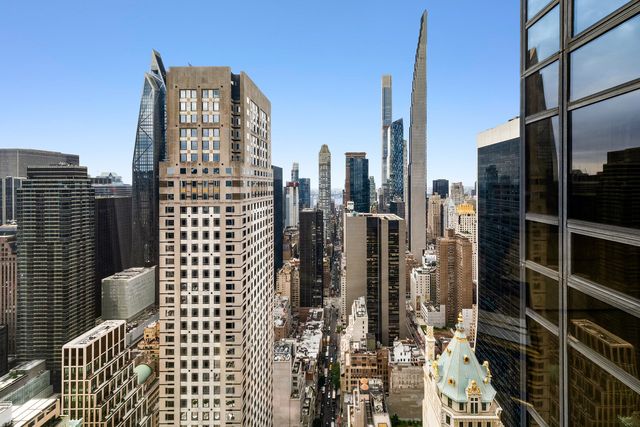 721 5TH Avenue 57AB, New York City, NY 10022