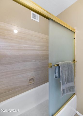 4005 E ROUND HILL Drive, Phoenix, AZ 85028