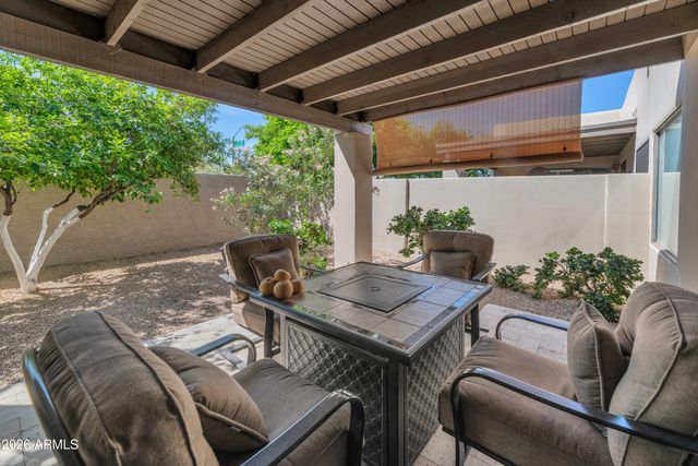 4005 E ROUND HILL Drive, Phoenix, AZ 85028