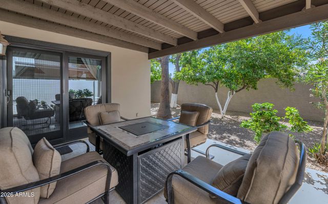 4005 E ROUND HILL Drive, Phoenix, AZ 85028