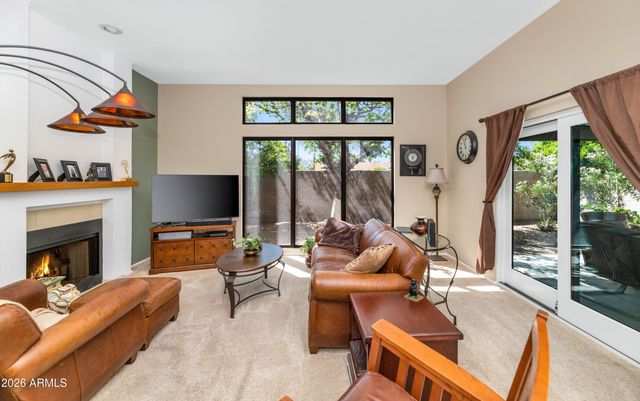 4005 E ROUND HILL Drive, Phoenix, AZ 85028