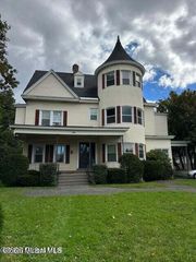166 2nd Avenue 2, Troy, NY 12180