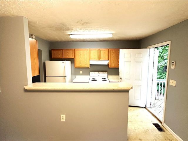 2037 Lakewood SE Trail, Atlanta, GA 30315