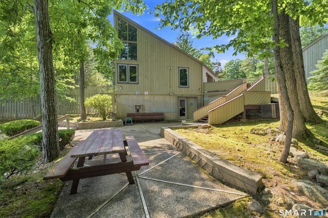 8 Lyle Court J, Farmington, CT 06032