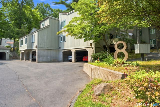 8 Lyle Court J, Farmington, CT 06032