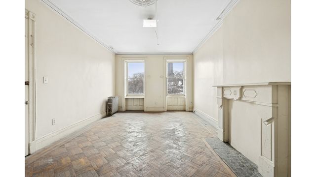 7 E 124TH Street, New York City, NY 10035