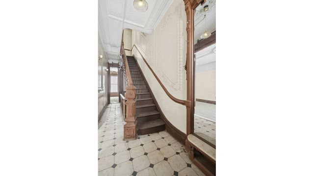 7 E 124TH Street, New York City, NY 10035