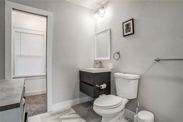 4008 College Avenue, Kansas City, MO 64130