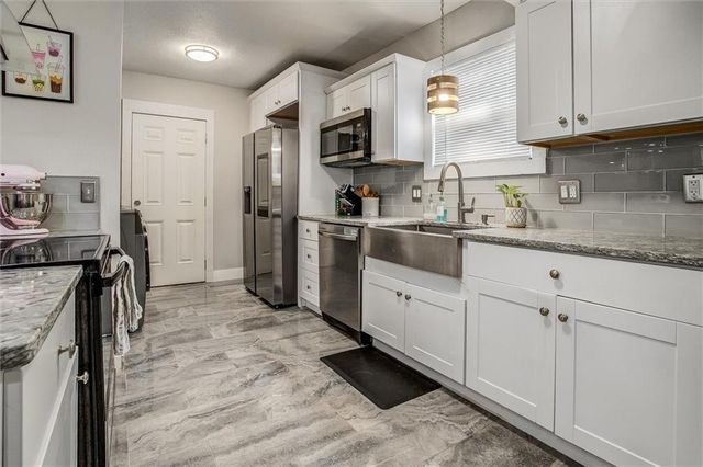 4008 College Avenue, Kansas City, MO 64130