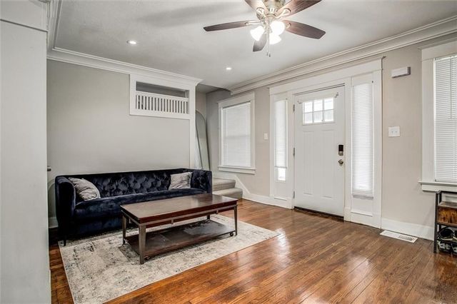 4008 College Avenue, Kansas City, MO 64130