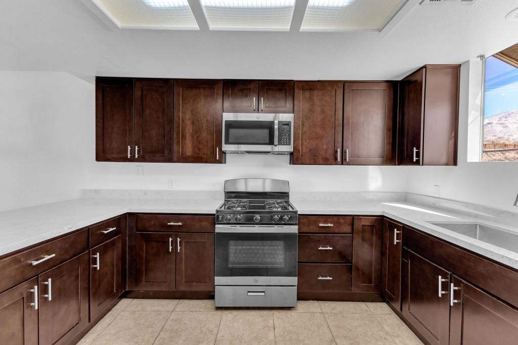 12735 Avenida Alta Loma, Desert Hot Springs, CA 92240