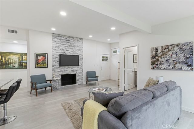 7335 Kyle, Tujunga, CA 91042