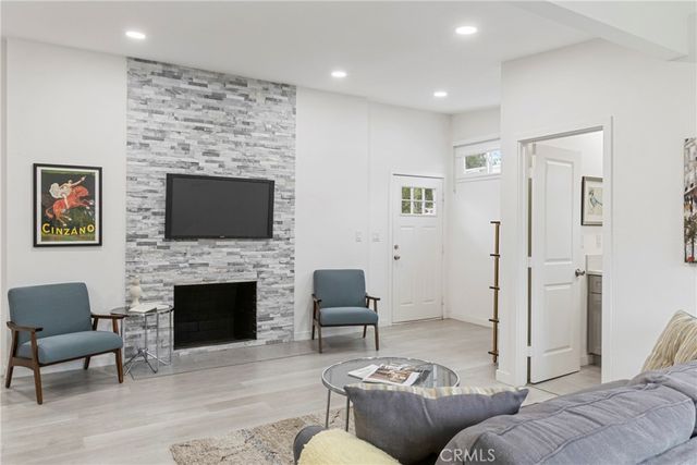 7335 Kyle, Tujunga, CA 91042