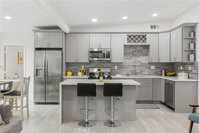 7335 Kyle, Tujunga, CA 91042