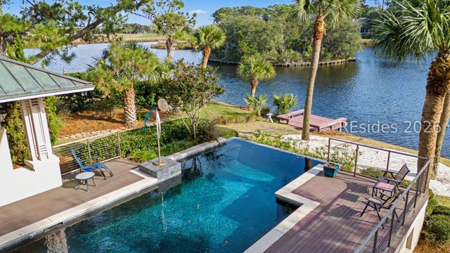 16 Full Sweep, Hilton Head Island, SC 29928