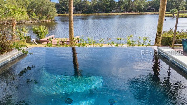 16 Full Sweep, Hilton Head Island, SC 29928