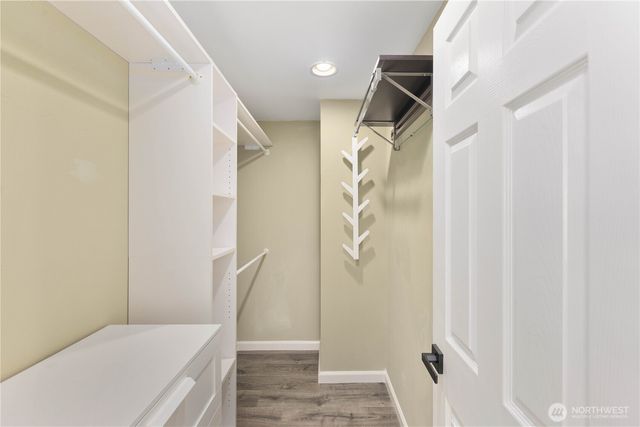 1111 S 27th Place, Renton, WA 98055