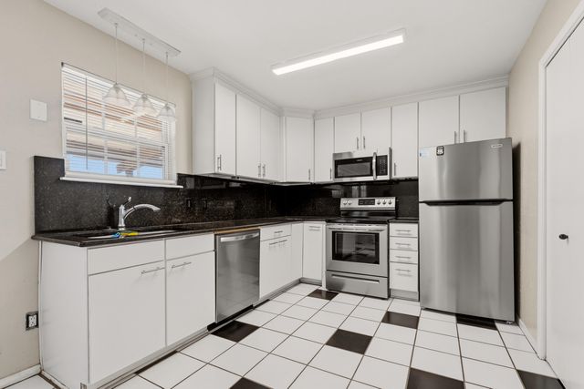 4725 48th Street, Lubbock, TX 79414