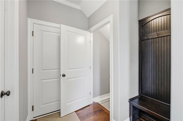 1021 SE Scarlet Court, Blue Springs, MO 64014