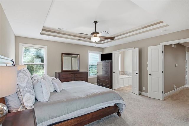 1021 SE Scarlet Court, Blue Springs, MO 64014